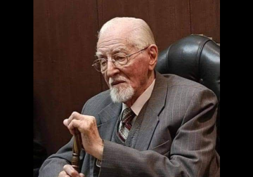 العلّامة السوري مازن المبارك يفوز بجائزة مجمع الملك سلمان العالمي للغة العربية