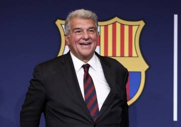 خوان لابورتا رئيساً لنادي برشلونة لولاية جديدة