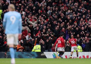 اليونايتد يحسم 