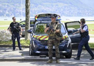 لاجئ سوري يطعن 4 أطفال في حديقة بفرنسا