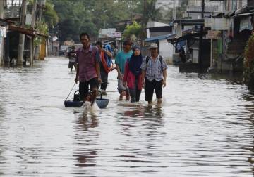 إندونيسيا.. مصرع 16 شخصا جراء سيول بمقاطعة سولاوسي الشمالية