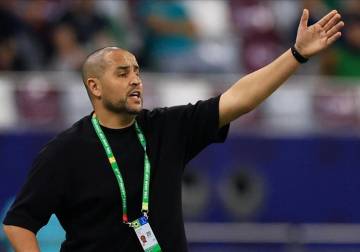 الجزائري مجيد بوقرة مدربا جديدا لمنتخب لبنان