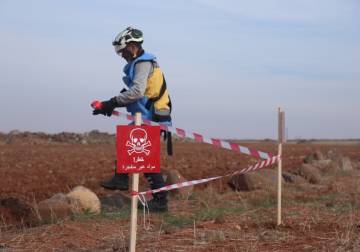 مقتل ثلاثة شبان بانفجار لغم أرضي في ريف حماة