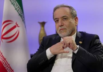 عراقجي: مضيق هرمز مفتوح أمام الجميع باستثناء الدول المنخرطة بالحرب