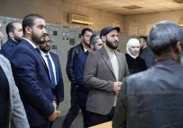 محافظ حلب يتفقد شركة الكهرباء ويبحث تحسين التغذية في الأحياء الشرقية