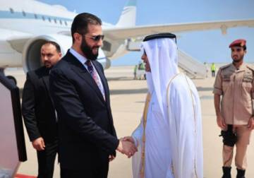 الرئيس الشرع يصل الدوحة للمشاركة في القمة العربية الإسلامية الطارئة