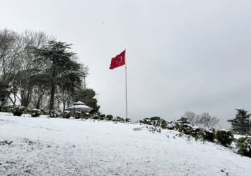 إسطنبول تستقبل موسم الثلوج