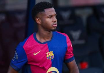 برشلونة يمدد عقد أنسو فاتي حتى 2028 ويعيره لموناكو