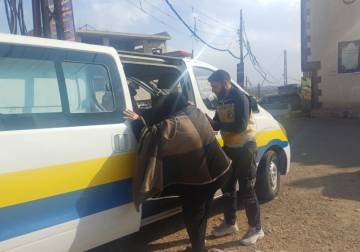 الدفاع المدني يواصل إعادة العائلات النازحة إلى بيت جن لليوم الثاني