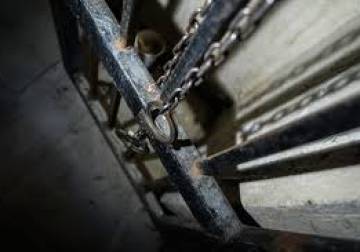 بين ضرورة الدولة واستحقاق العدالة: هل يمكن منع الانهيار دون دفن الحقيقة؟