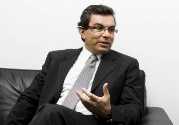 أيمن أصفري يقود تحركاً فنياً لتقييم مخازن الغاز في المنطقة الوسطى ودير الزور