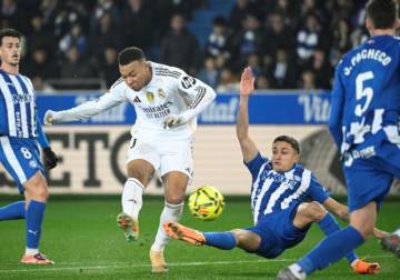 ريال مدريد يستعيد نغمة انتصاراته على حساب ألافيس