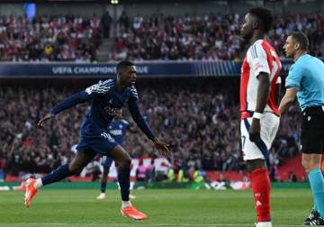 باريس سان جيرمان يقترب من التأهل لنهائي دوري أبطال أوروبا بفوز في معقل آرسنال