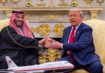 ترامب وولي العهد السعودي يوقعان