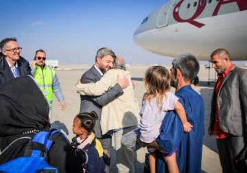 وصول 32 مواطناً سورياً إلى دمشق ضمن عملية إجلاء من السودان