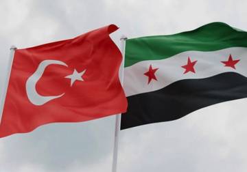 تركيا تلغي شرط السفر جوا للسوريين حاملي التأشيرات السارية