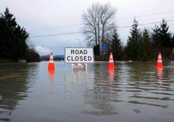 فيضانات في الولايات المتحدة وكندا وإجلاء آلاف السكان