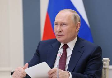 بوتين: أوكرانيا ترفض إنهاء الأزمة بالوسائل السلمية