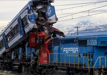 ارتفاع حصيلة حادث قطارين جنوب إسبانيا إلى 40 قتيلا