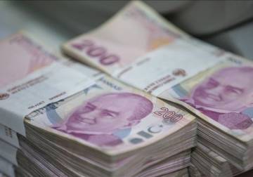 تركيا.. رفع الحد الأدنى للأجور بنسبة 27 بالمئة