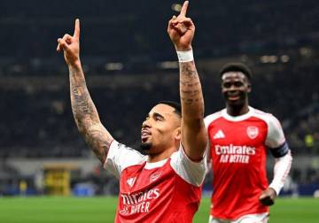 آرسنال يبلغ ثمن نهائي دوري الأبطال