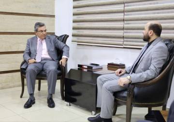 أيمن الأصفري يعرض عبر 