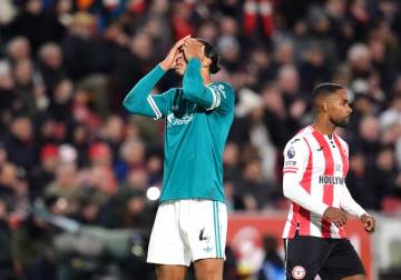 ليفربول يتكبد خسارته الرابعة في الدوري الإنجليزي