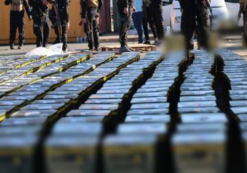 إحباط محاولة تهريب كميات كبيرة من الكوكايين السائل عبر مرفأ اللاذقية