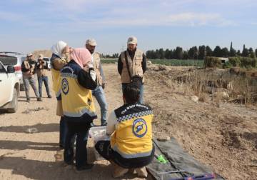 العثور على رفات 10 أشخاص مجهولي الهوية في منطقة عسكرية بدوما