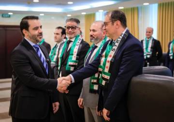 الشيباني يوقع قراراً بإعادة الدبلوماسيين المنشقين عن النظام البائد