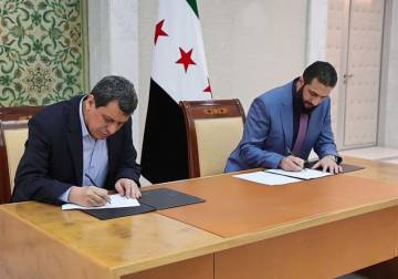 انتهت اللعبة في الشمال.. كواليس صفقة باريس التي سلمت بموجبها واشنطن 