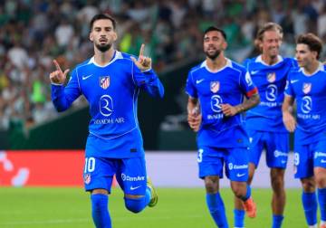 أتلتيكو مدريد يتخطى ريال بيتيس ويرتقي للمركز الرابع