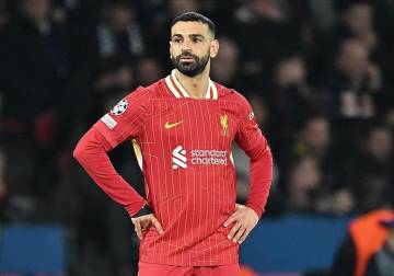 صلاح وحكيمي ضمن القائمة المختصرة لجائزة 