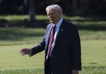 ترامب يهدد بشن هجمات برية ضد فنزويلا