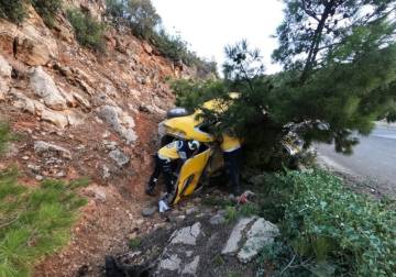 وفاة 4 شبان وإصابة 9 آخرين بحادث سير في ريف حماة الغربي