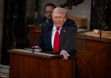 ترامب: لن نسمح لإيران بامتلاك سلاح نووي ونفضل الحل الدبلوماسي