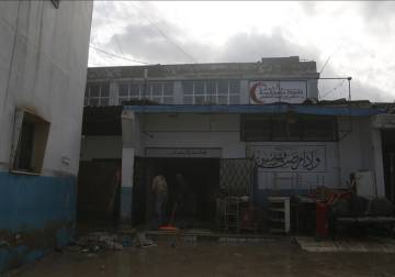 السيول تخرج مستشفى عين البيضا في إدلب عن الخدمة