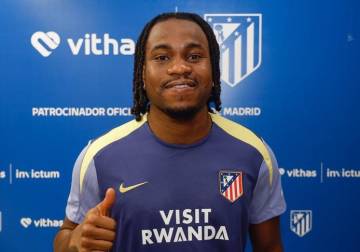 أتلتيكو مدريد الإسباني يحسم صفقة النيجيري لوكمان