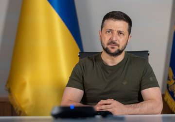 زيلينسكي يشترط وقف النار للاستفتاء على خطة السلام