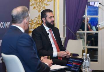 الرئيس الشرع يؤكد في المجلس الأطلسي على التوجه لإخلاء سوريا من القواعد الأجنبية والسعي لسلام دائم بشرط استعادة الحقوق
