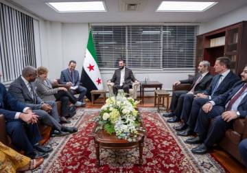 الرئيس الشرع يبحث مع أعضاء الكونغرس الأمريكي العلاقات الثنائية والأوضاع في سوريا