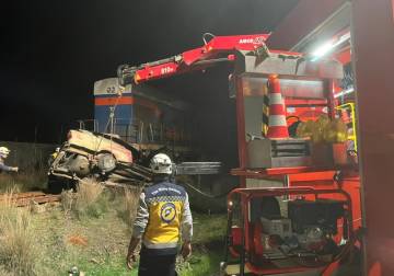 حادث قطار في ريف طرطوس: وفاة شخصين وإصابة 11 آخرين