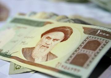 العملة الإيرانية ترتفع 15 بالمئة مقابل الدولار عقب الاتفاق مع واشنطن
