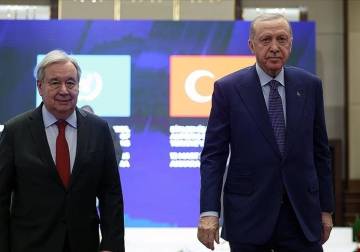 أردوغان: نقود دبلوماسية مكثفة لاحتواء دوامة العنف المتمحورة حول إيران