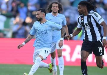 لاتسيو يعمق جراح يوفنتوس في الدوري الإيطالي