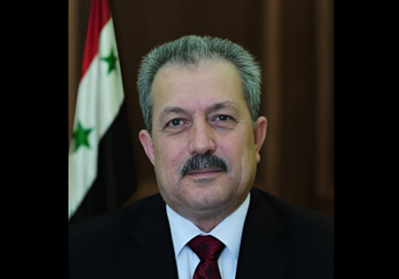 رئيس الوزراء الأسبق حسين عرنوس مدرج على قوائم الحجز ومنع السفر منذ مارس