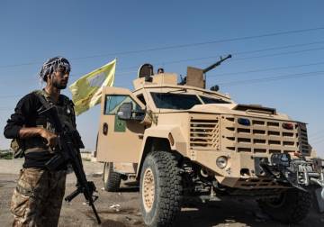 تحركات عسكرية وحملة اعتقالات في ريف الرقة الشرقي