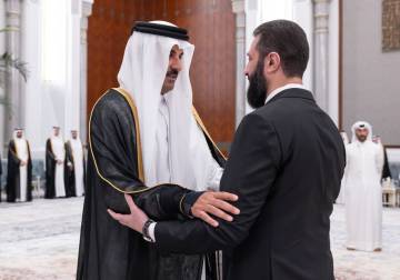 الرئيس الشرع يقدم واجب العزاء لأمير دولة قطر بوفاة الأمير الوالد