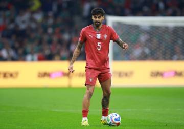 النصر السعودي يضم لاعب الوسط البرتغالي سامو كوستا