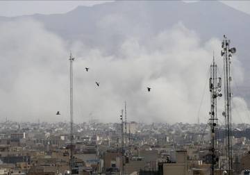 قصف واسع يهزّ طهران ومدناً إيرانية وسط ترقب سياسي ومخاوف على الملاحة والطاقة